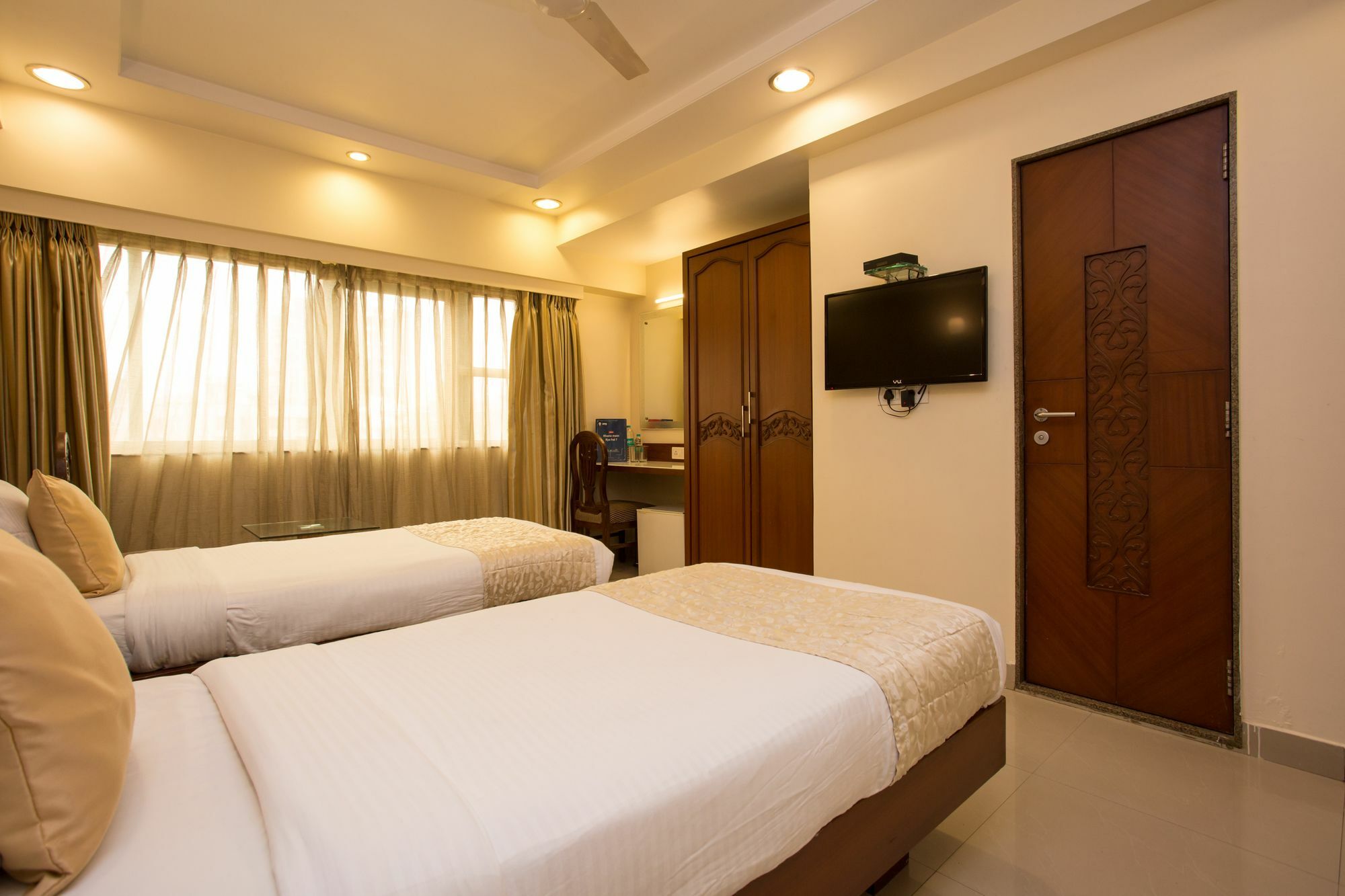 Oyo 10007 Hotel Grace Residency Mumbai Dış mekan fotoğraf